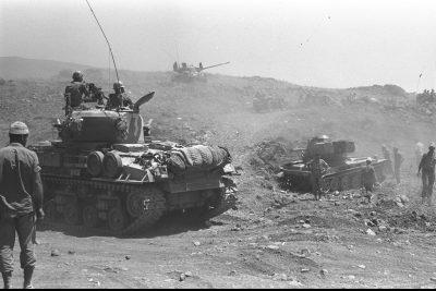 Israeli tanks advancing on the Golan Heights in the fight against Syria in the Yom Kippur War